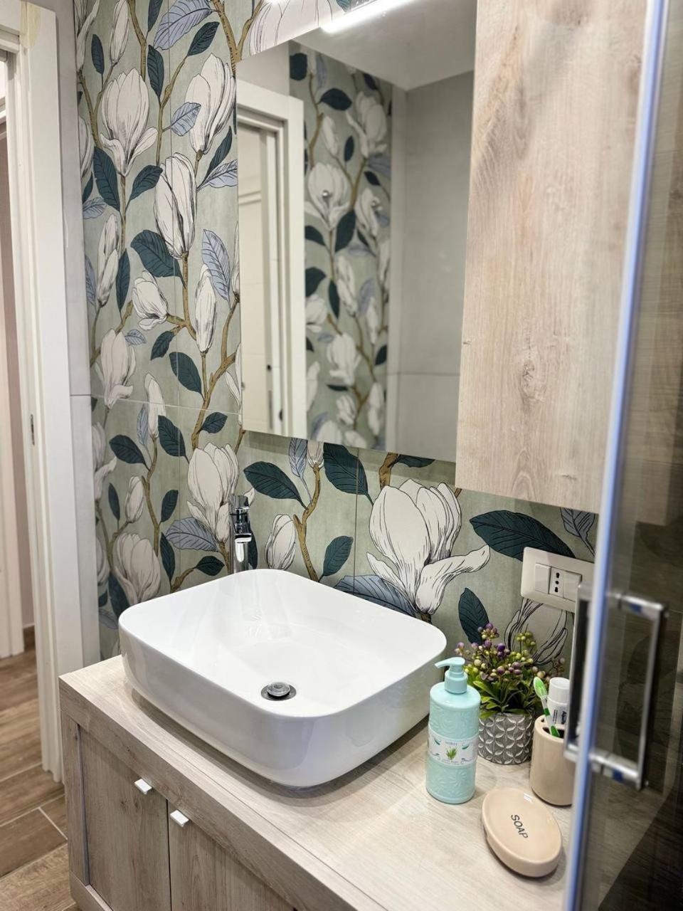 280 Mt Dalla Metro The Mox Luxury Apartament Appartement Napels Buitenkant foto